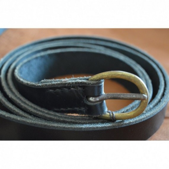 Dark, Timeless leather belt